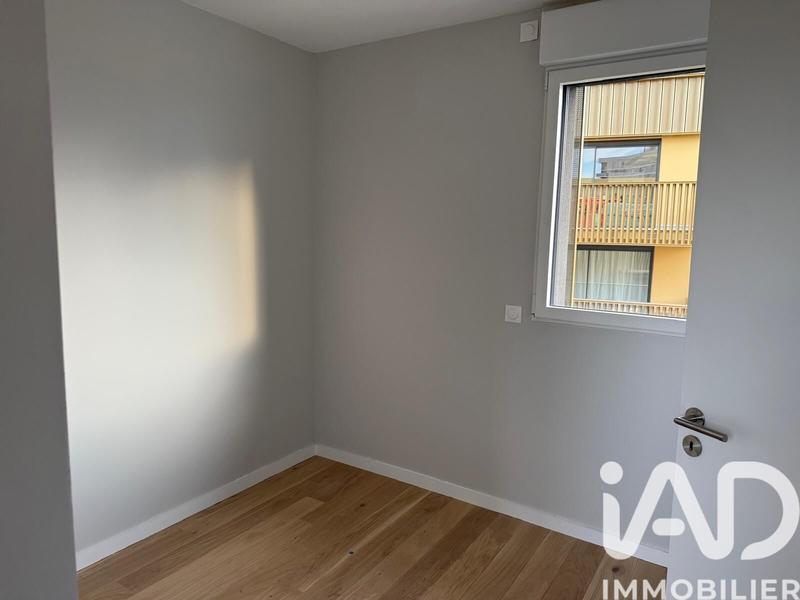 Maison - 240 m² - 5 pièces