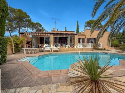 Maison - 142 m² - 6 pièces