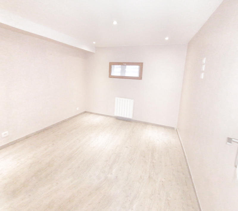 Villa - 80 m² - 5 pièces