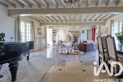 Maison - 232 m² - 7 pièces