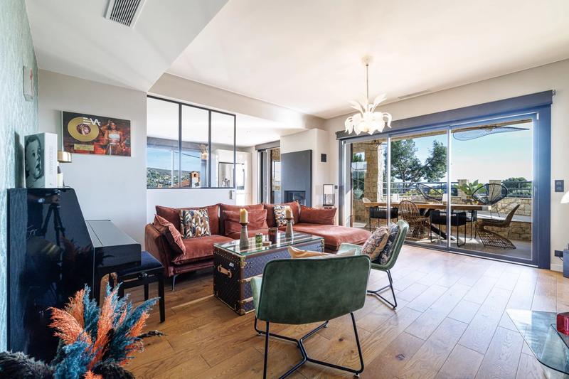 Maison - 142 m² - 5 pièces