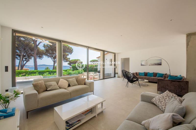 Villa - 240 m² - 6 pièces