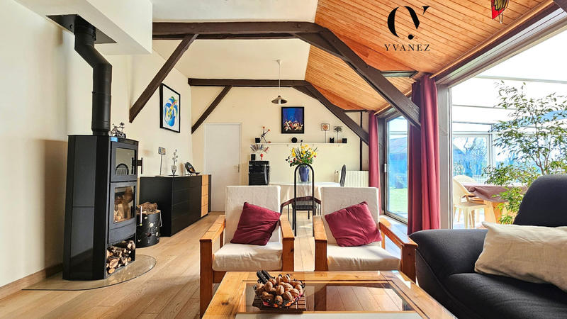 Maison - 160 m² - 8 pièces