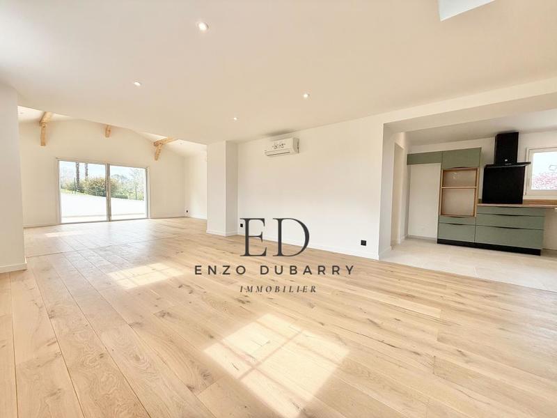 Maison - 145 m² - 4 pièces