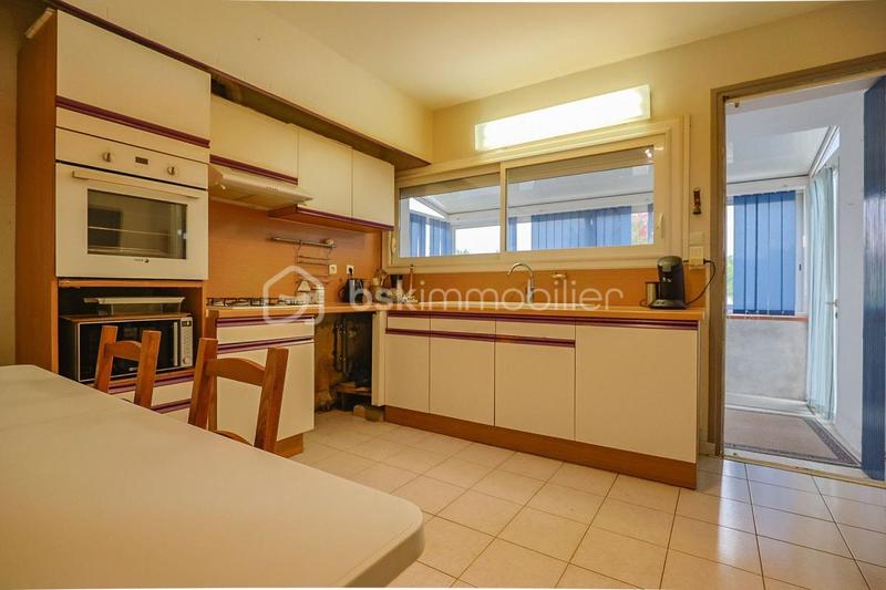 Maison - 97 m² - 3 pièces