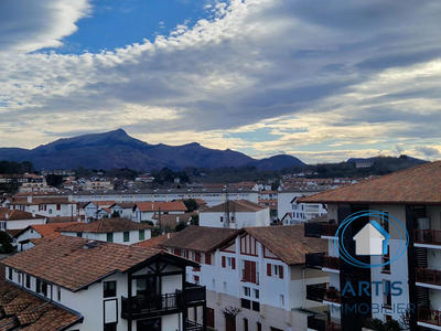 Appartement - 96 m² - 5 pièces