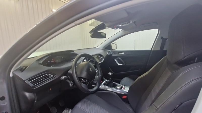 Peugeot 308 Puretech 130 s&amp;S Allure Business