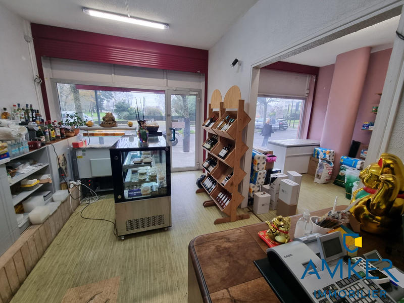 Local commercial - 45 m² - 3 pièces