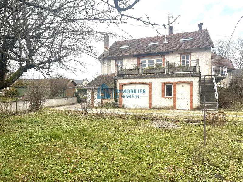 Maison - 212 m² - 11 pièces