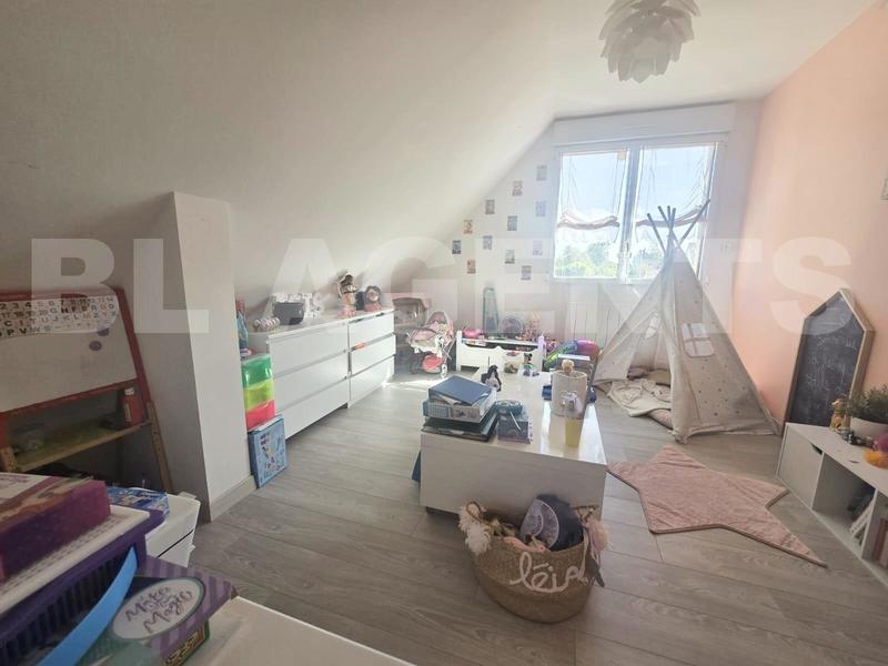 Maison - 178 m² - 6 pièces