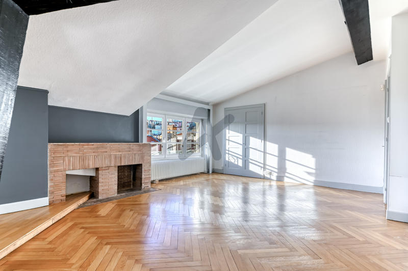 Appartement - 176 m² - 5 pièces