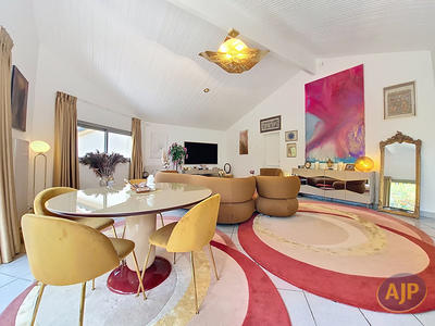 Maison - 186 m² - 6 pièces