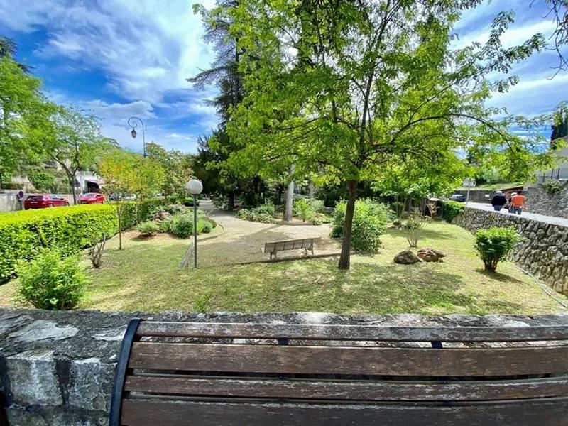 Studio - 24 m² - 1 pièce