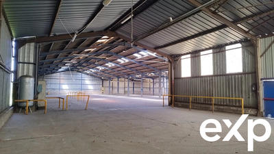 Entrepôt - 4 600 m²