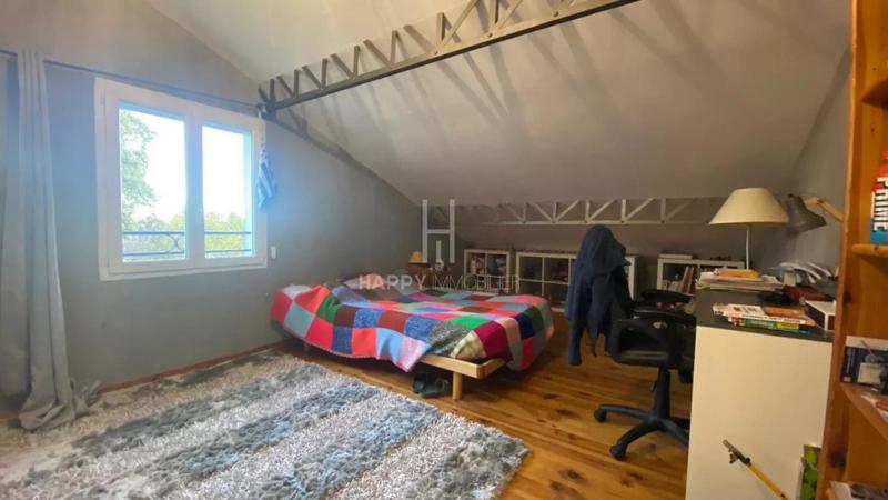 Propriété - 267 m² - 7 pièces