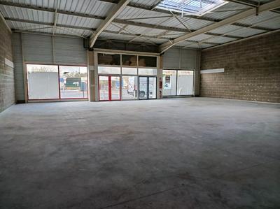 Local commercial - 700 m²