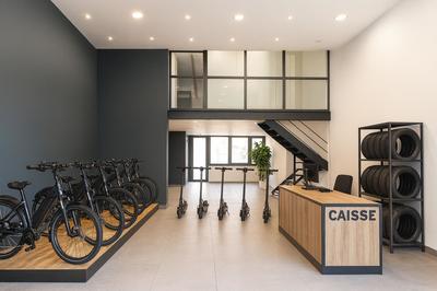 Local commercial - 87 m² - 3 pièces