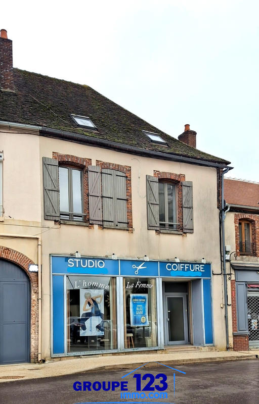 Immeuble - 145 m² - 3 pièces