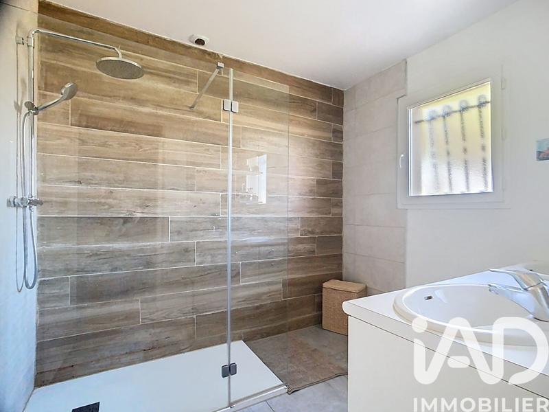 Maison - 224 m² - 7 pièces