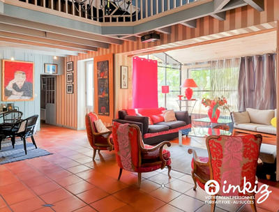 Maison - 355 m² - 11 pièces