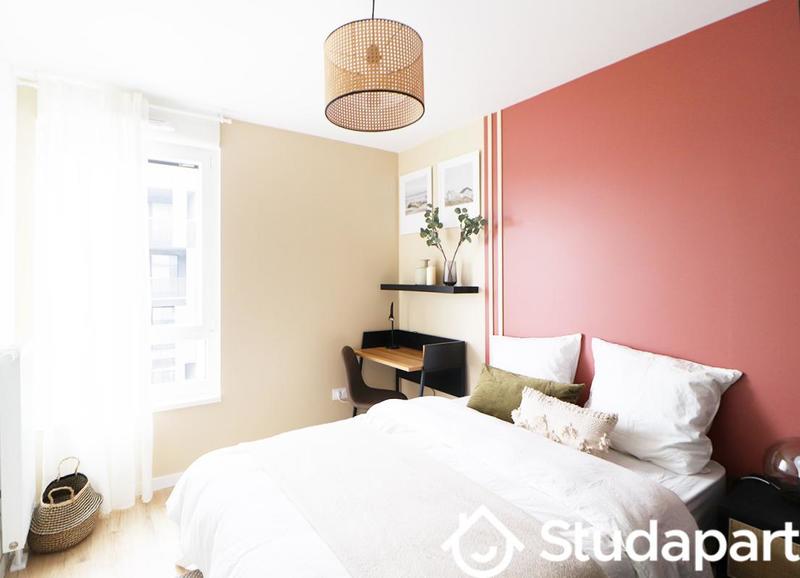 Chambre - 13 m² - 1 pièce