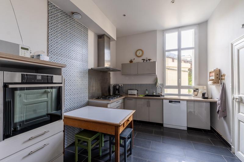 Maison - 346 m² - 10 pièces