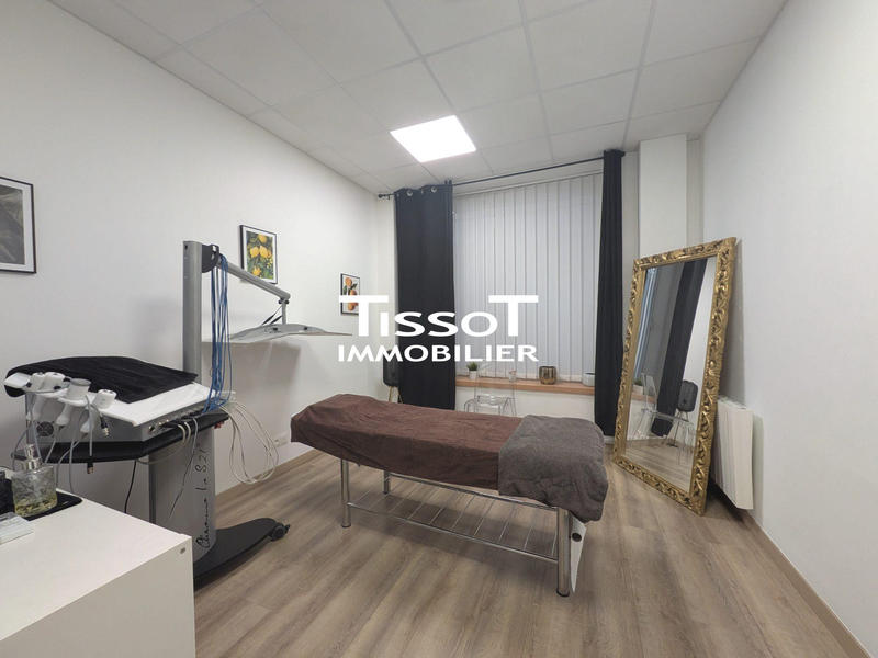 Bureau - 49 m² - 2 pièces