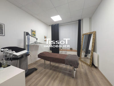 Bureau - 49 m² - 2 pièces