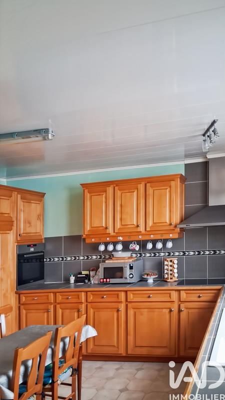 Maison - 183 m² - 7 pièces