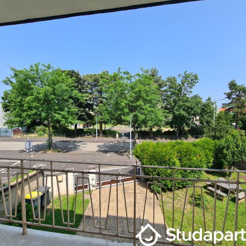 Chambre - 13 m² - 1 pièce