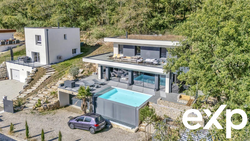 Maison - 160 m² - 6 pièces