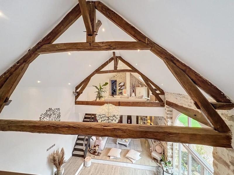 Maison ancienne - 285 m² - 8 pièces