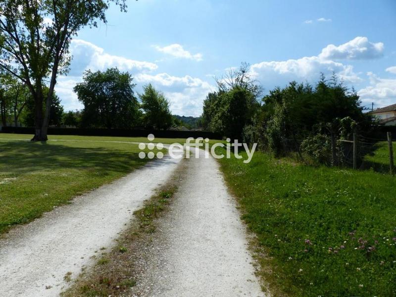 Maison - 200 m² - 5 pièces