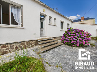 Maison traditionnelle - 120 m² - 6 pièces