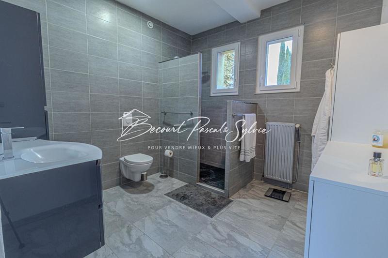 Maison - 144 m² - 7 pièces