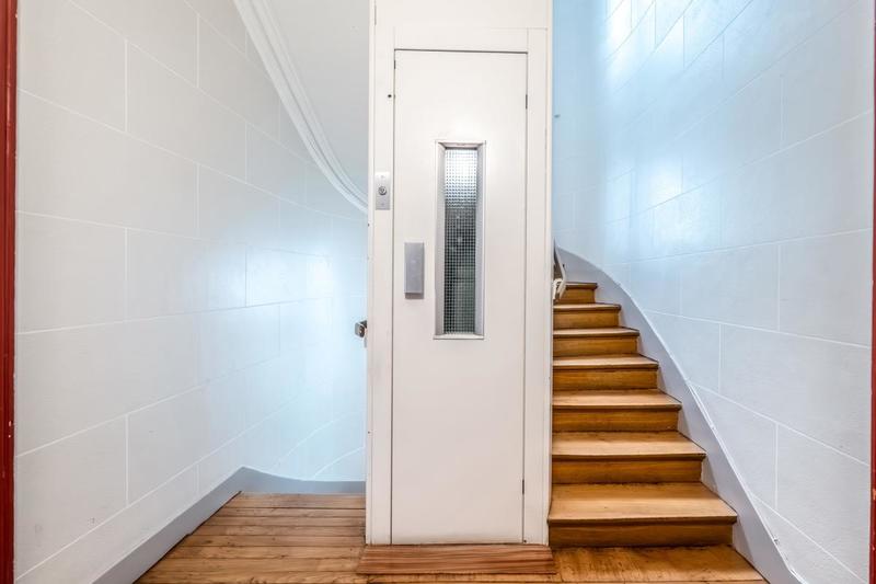 Appartement - 64 m² - 2 pièces