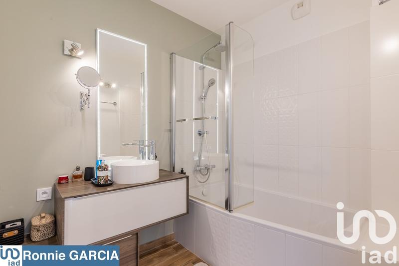 Appartement - 93 m² - 5 pièces