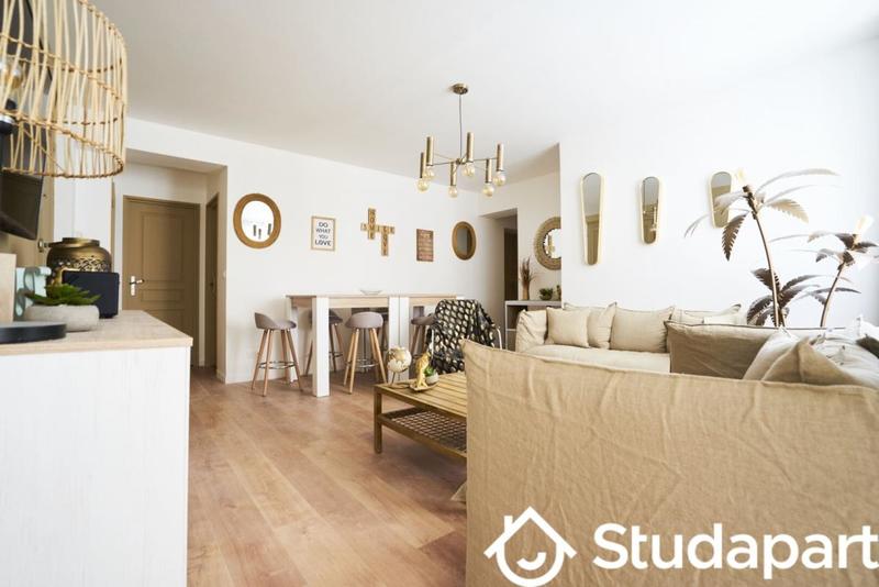 Chambre - 10 m² - 1 pièce