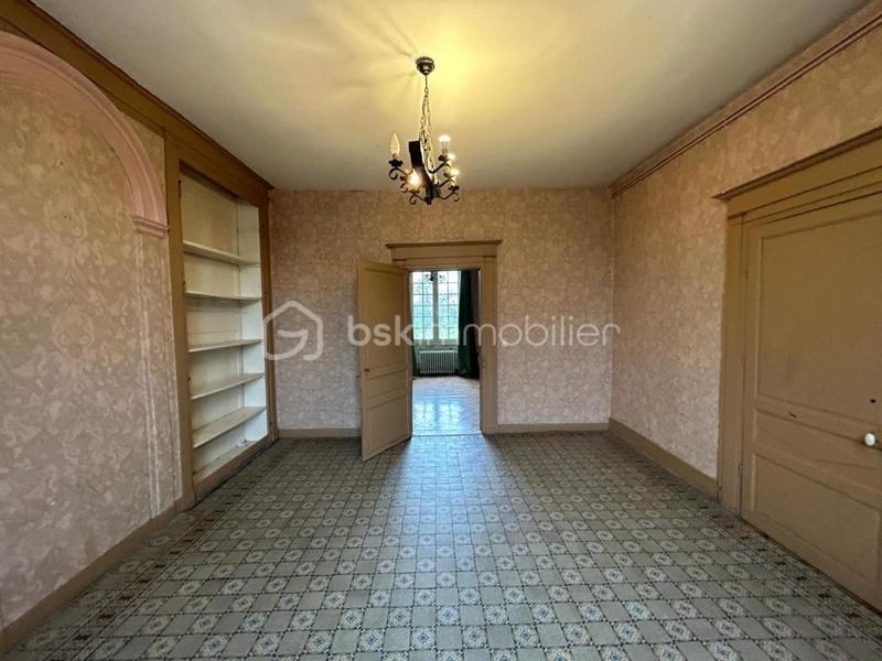 Demeure - 210 m² - 11 pièces