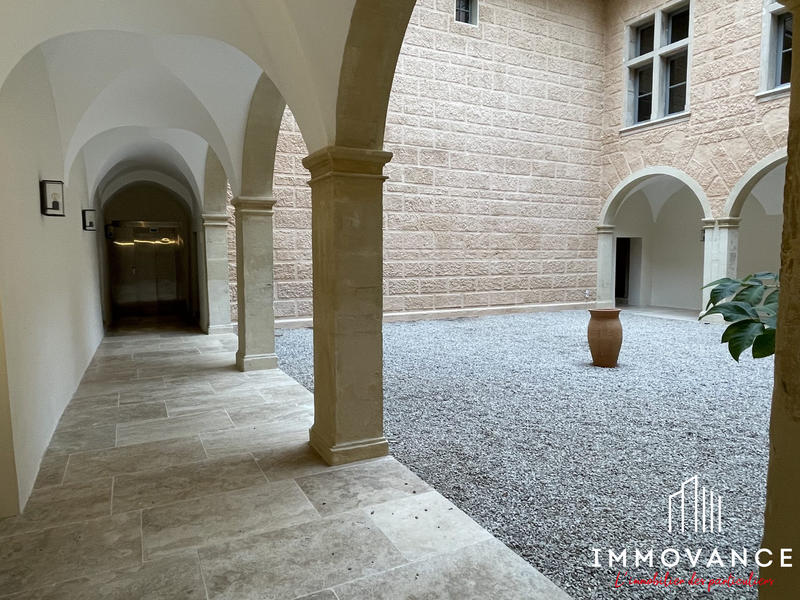 Appartement - 64 m² - 2 pièces