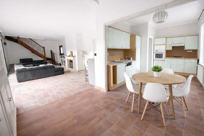 Maison - 140 m² - 5 pièces