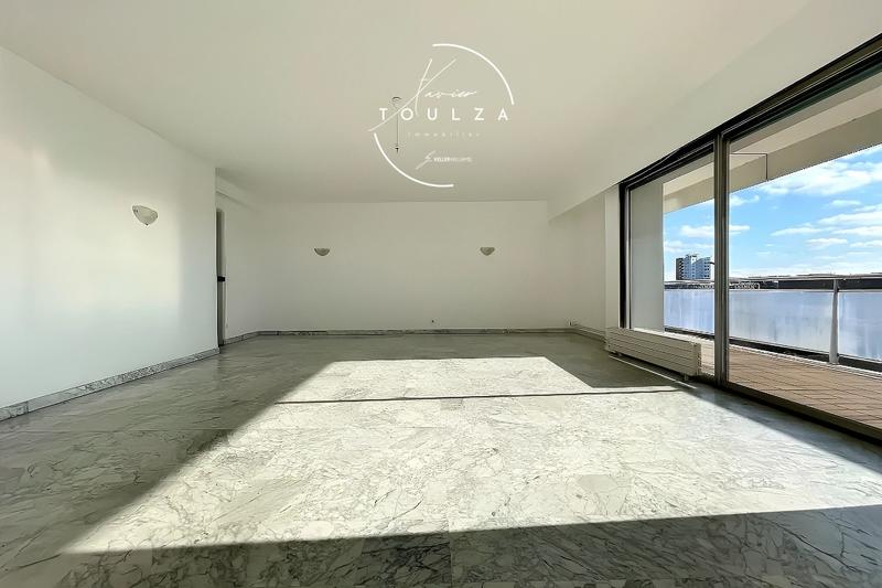 Appartement - 162 m² - 5 pièces