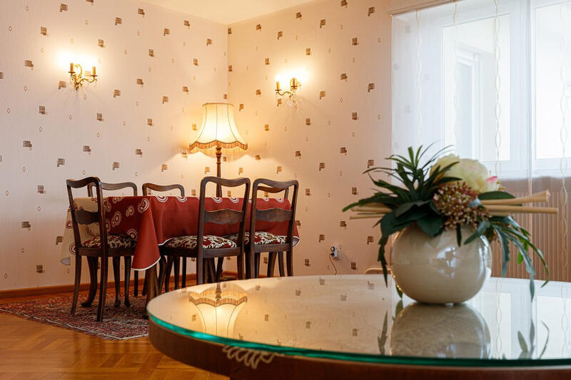 Maison - 249 m² - 7 pièces