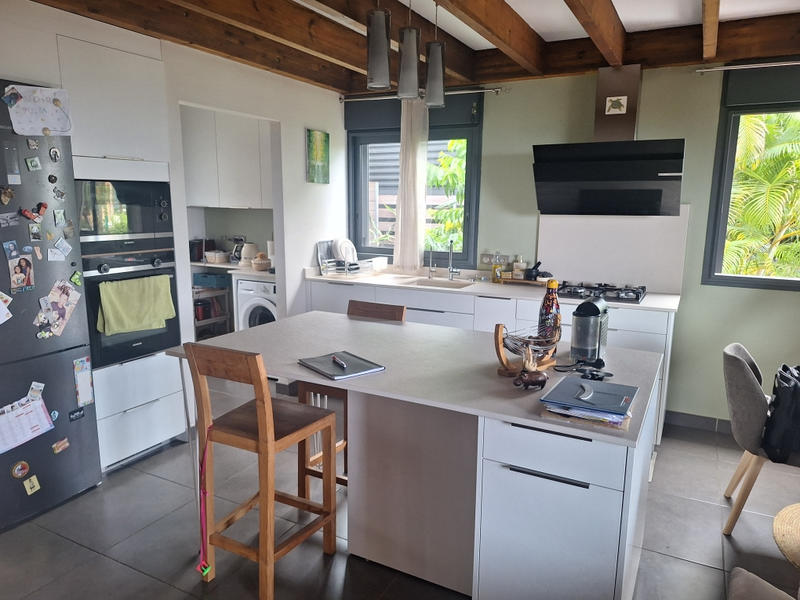 Maison - 107 m² - 4 pièces
