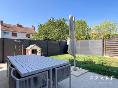 Maison - 80 m² - 5 pièces