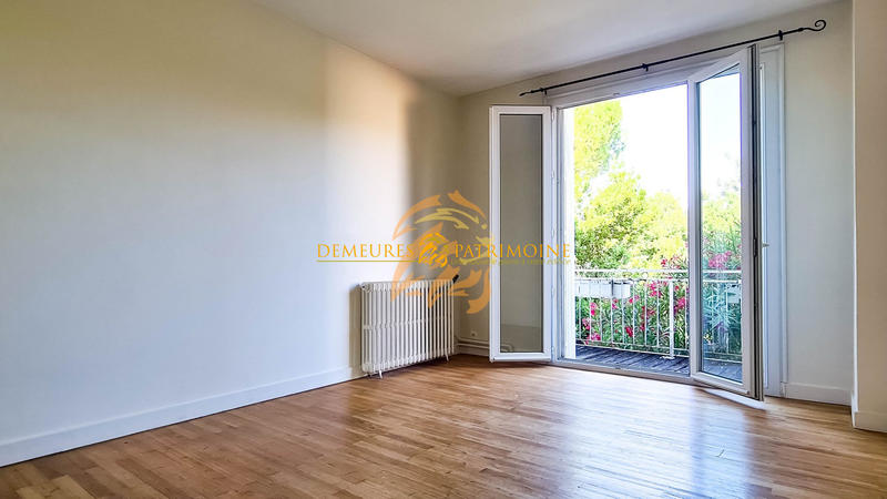 Maison - 213 m² - 8 pièces