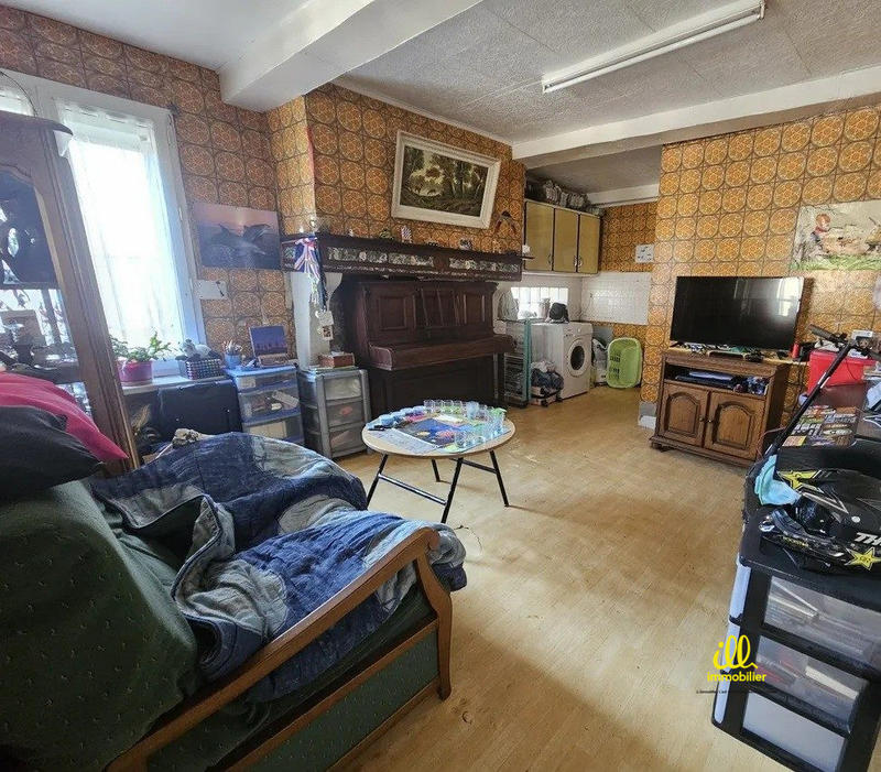 Maison - 198 m² - 8 pièces