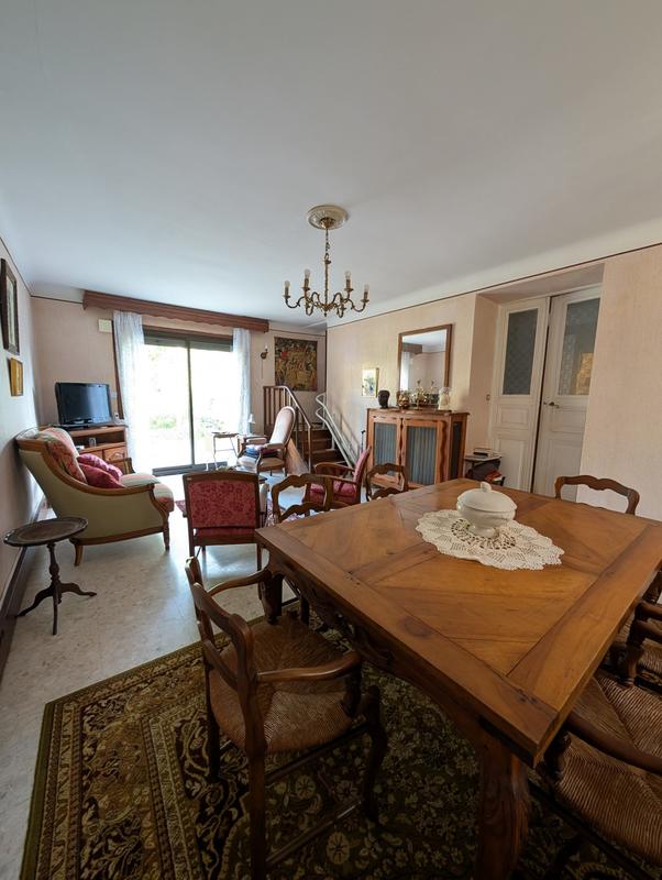 Maison - 152 m² - 6 pièces