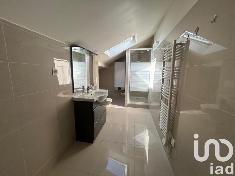 Maison - 195 m² - 10 pièces