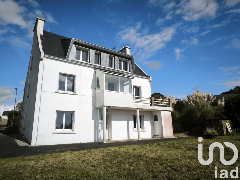 Maison - 208 m² - 10 pièces